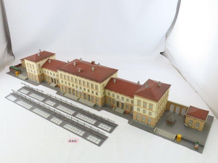 Faller H0 - 110102 - Modeltreingebouwen (1) - Station, Hobby en Vrije tijd, Modeltreinen | H0
