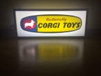 Corgi Toys - Modelauto - Tweezijdig Verlicht - 50 x 20 x 10, Nieuw