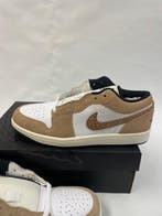 Nike - Air Jordan 1 Low - Sneakers - Maat: EU 44, Nieuw