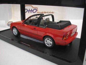 Otto Mobile 1:18 - Voiture miniature - Ford Escort MK4 XR3i, Nieuw