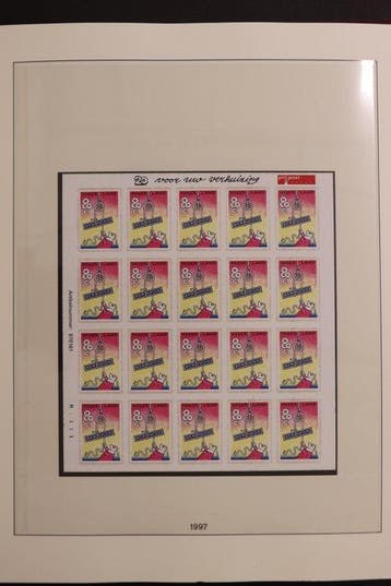 Pays-Bas 1945/2000 - Collection en 4 albums Lindner - neuf, Postzegels en Munten, Gestempeld