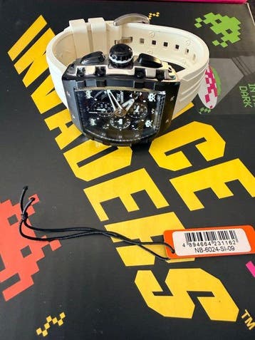 Nubeo - Space Invaders Limited Edition - Zonder minimumprijs, Nieuw