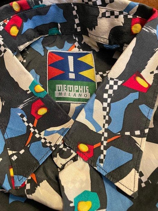 Memphis Milano - Sergio Calatroni - Overhemd, Antiek en Kunst, Antiek | Meubels | Stoelen en Sofa's