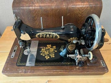 Pfaff Model 11 Machine à coudre - Fonte