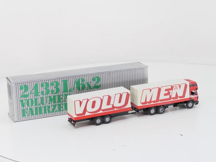 Schaal 1:43 NZG 336 Mercedes-Benz 2433 VOLUMEN #7025, Hobby & Loisirs créatifs, Voitures miniatures | 1:43, Enlèvement ou Envoi