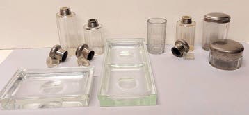 Ensemble d’accessoires cosmétiques (8) - Acier inoxydable -, Antiquités & Art