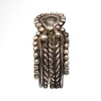 Oud-Egyptisch Zilver Ring met Isis-knoop Tyet