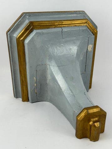 Décoration murale - France - Une console en bois antique