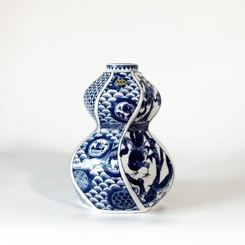 Vase - Porcelaine - Japon - Vase gourde bleu et blanc (Sans