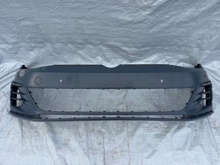 Voorbumper Volkswagen Golf VII GTI Lift, Auto-onderdelen, Carrosserie, Gebruikt, Verzenden