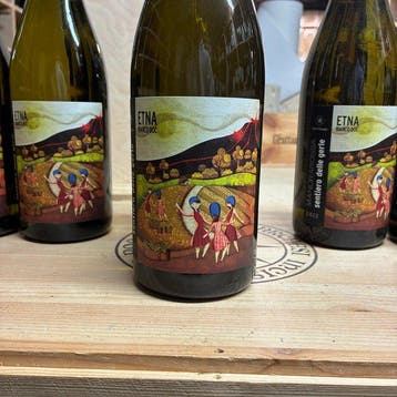 2022 Mandrarossa, Etna Bianco - Etna DOC - 6 Flessen (0.75, Nieuw