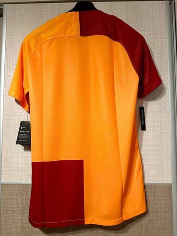 BNWT-Galatasaray - Europese voetbal competitie - 2018 -, Verzamelen, Nieuw