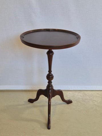 Reprodux Bevan Funnell Ltd. - Bijzettafel - Mahonie -