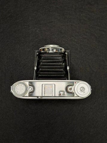Agfa Isolette III [near mint]– 6x6 Medium Format / 120 Film