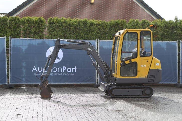 Veiling: Minigraver Volvo 261 Diesel 2000, Zakelijke goederen, Machines en Bouw | Kranen en Graafmachines, Ophalen