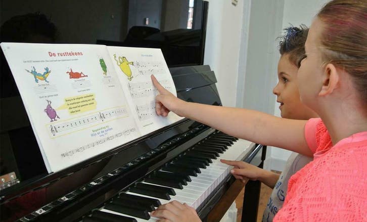 Huur vanaf €35/maand een akoestische piano!, Musique & Instruments, Pianos, Piano, Enlèvement ou Envoi