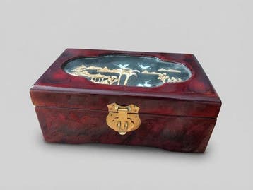Boîte à bijoux - Boîte à bijoux en bois avec élément musical