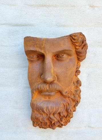 Figurine - Mythical face - wall art - Fer