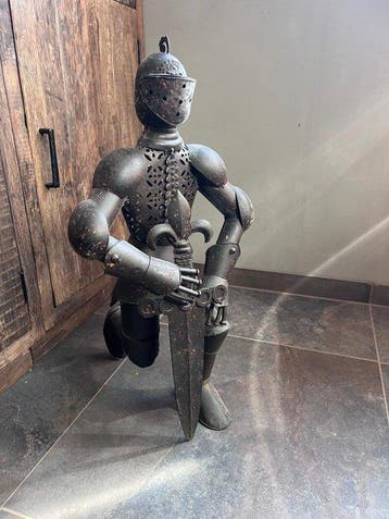 Decoratief ornament - Europa - Metal Knight in pantser