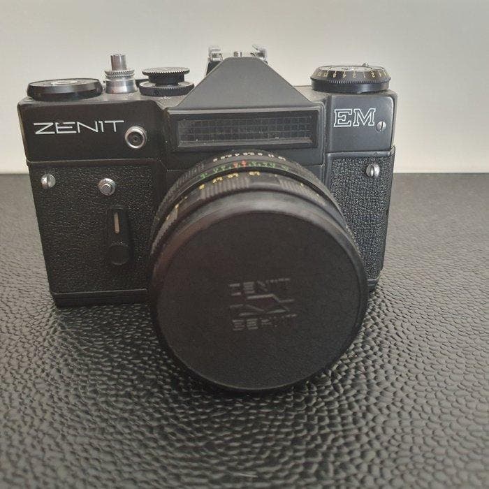 Zenit EM + lens Helios Helios 44-2 2/58 + originele doos +, TV, Hi-fi & Vidéo, Appareils photo analogiques