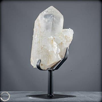 Lumerischer Quarz op statief kristal uit Brazilië- 4864.72 g