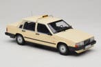 Minichamps 1:18 - Model sedan - Volvo 740 GL Taxi Germany, Nieuw