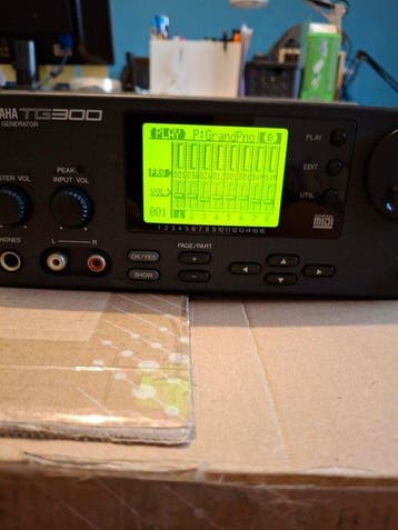 Yamaha - TG300 Audio-expander, Nieuw