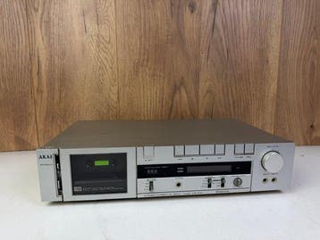 Akai - CS-F14 Lecteur-enregistreur de cassettes