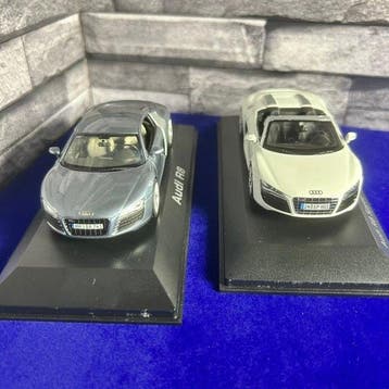 Schuco 1:43 - Modelauto (2) - Audi R8 Coupe + Audi R8 Spyder