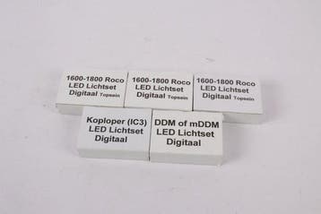 Onbekend H0 - Elektronica (5) - Vijf LED-lichtsets voor