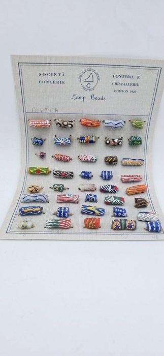 Geen reserveprijs - Expositiestand met multicolor Afrikaanse, Antiek en Kunst, Antiek | Speelgoed