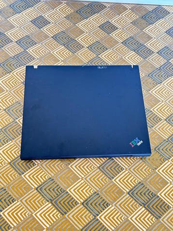 IBM ThinkPad T43 – Pentium M 1.86 GHz – 1 Go RAM – HDD 40 Go