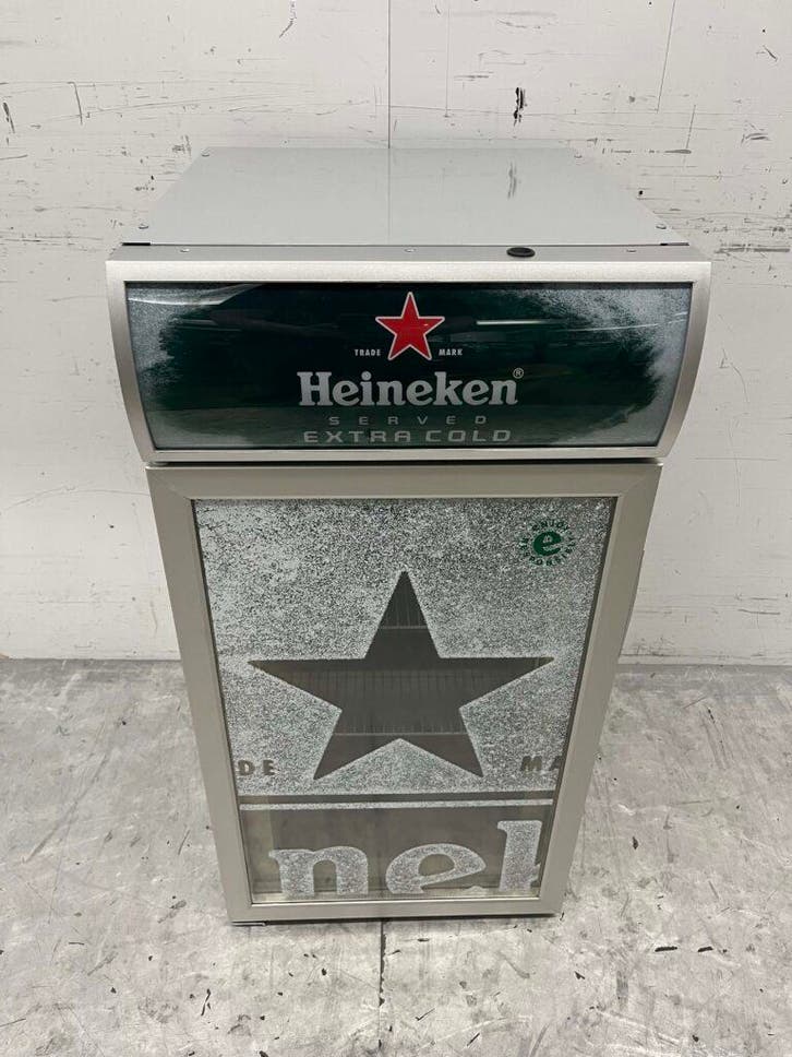 Heineken Cold Equip Porte vitrée Vitrine Congélateur 66, Articles professionnels, Horeca | Équipement de cuisine, Envoi