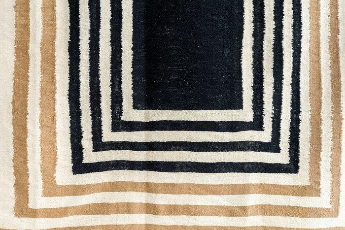 Objects by Marie - Tapijt - 385 cm - 275 cm - nieuw, Antiek en Kunst, Kunst | Designobjecten