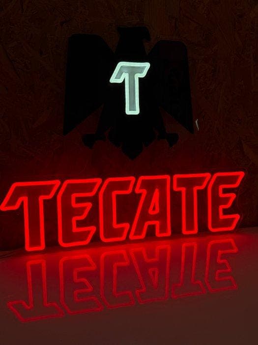 Bière Tecate - Neonlichtbord - plexiglas, Antiek en Kunst, Antiek | Wandborden en Tegels