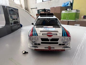 Altaya 1:18 - Model sportwagen - Lancia Delta S4