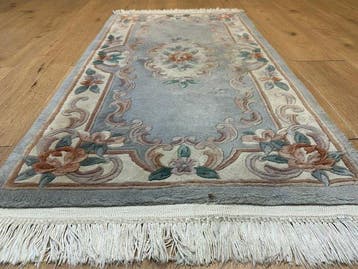 Élégant tapis chinois Aubusson avec un motif classique de, Maison & Meubles