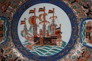 Kom - Large Dutch Ship Charger - Dutch Merchants with Curly