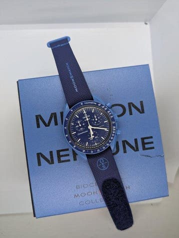 Swatch - MoonSwatch - Mission to Neptune - Sans prix de, Bijoux, Sacs & Beauté