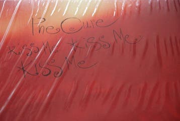 Cure - KISS ME,KISS ME,KISS ME. - 2 x LP Album (dubbelalbum), Cd's en Dvd's, Nieuw in verpakking