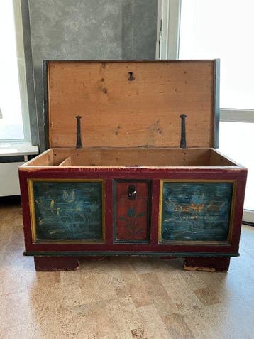 Krat - Hout - Museaal „1773“ late barok