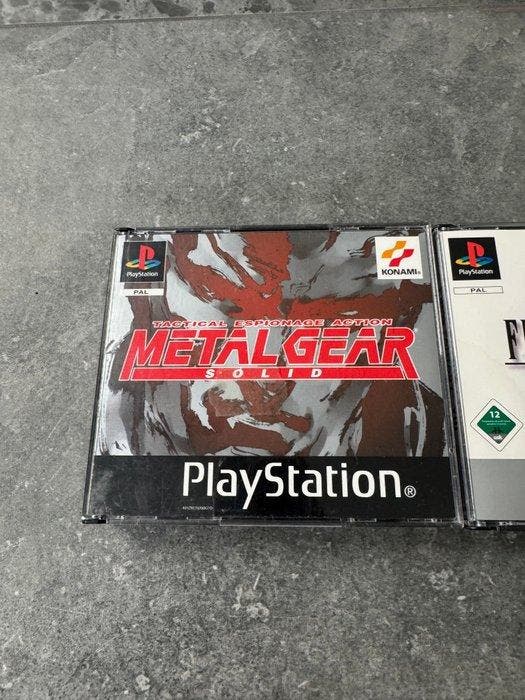 Sony - Playstation 1 (PS1) - MetalGear solid+ SilentHill, Games en Spelcomputers, Spelcomputers | Overige Accessoires