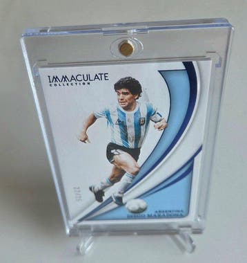 2024/25 Panini Immaculate Collection /25 Diego Maradona, Collections
