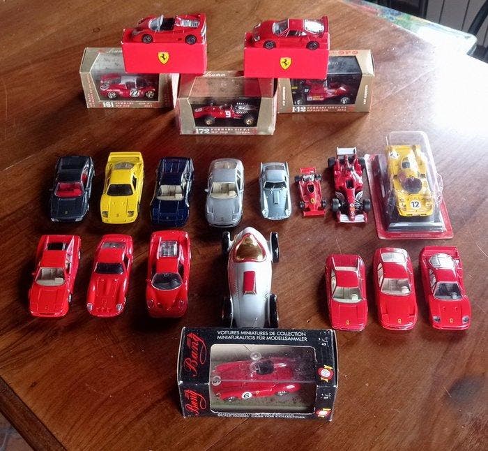 altro 1:43 - Modelauto (21) - Ferrari assortite, Hobby en Vrije tijd, Modelauto's | 1:5 tot 1:12