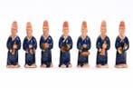 Collectie van 7 polychrome sculpturen - Aardewerk - China -