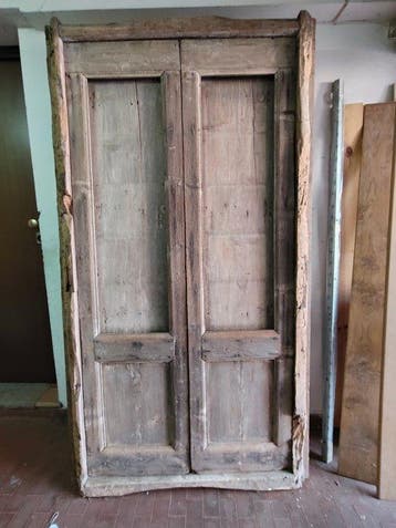 Deur - 1700-1750 - Oude tweevleugelige deur