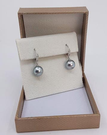 Oorbellen - 14 karaat Witgoud - 0.09ct. tw. - 9×10 mm, Nieuw