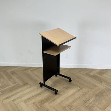 mobiele lessenaar / spreekgestoelte  (hxbxd) 116x59x44 cm,, Huis en Inrichting, Tafelonderdelen, Gebruikt