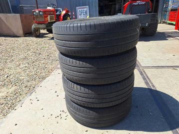 4 Autobanden 205/60/R16 (Intern Transport, Diverse), Ophalen of Verzenden
