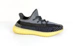 Yeezy X Adidas - Yeezy Boost 350 V2 ‘Carbon’ - Sneakers -, Nieuw